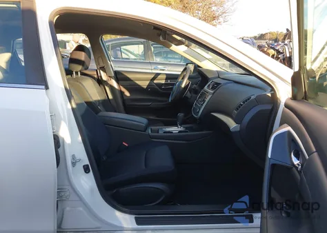 2016 Nissan Altima 2.5 Sr z USA, uszkodzony, nr VIN 1N4AL3AP0GC168731